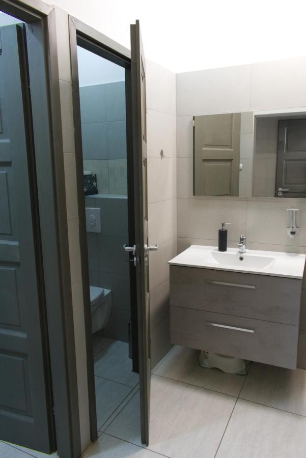 Silver Dream Apartmanhaz Debrecen Exterior photo